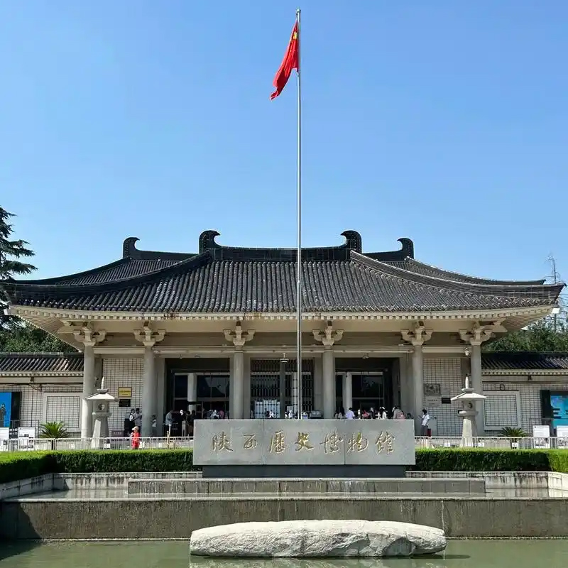 （國旅自組）【長安小拾光】陜西歷史博物館、明城墻、大雁塔、壺口瀑布、挑戰(zhàn)華山、親子換裝體驗(含妝造)、駝鈴傳奇秀、兵馬俑雙飛六天